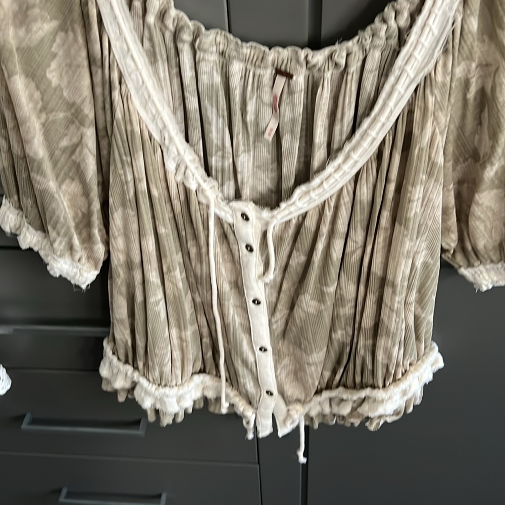 Free people size medium top - Picture 4 of 6